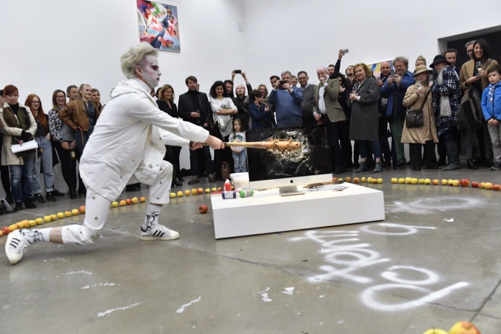 Alexander Iskin, Apple Sauce in Paradise, Sexauer Gallery, Exhibition Opening 2017, Sexauer Gallery